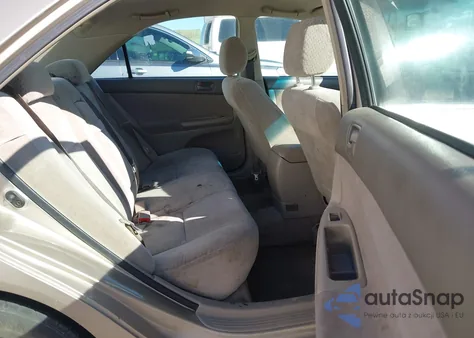 2003 Toyota Camry Le from USA, damaged, VIN JTDBE32KX30152382